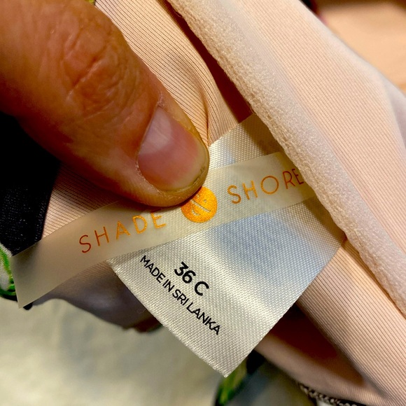 Two piece bikini. 36C Brown & pink with tropical flowers (peach, green & crème). - Picture 4 of 8